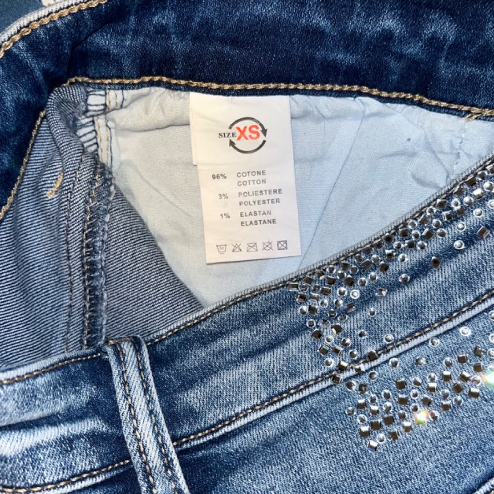 Jeans with diamonds flare NWOT - Picture 11 of 11
